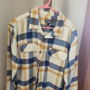 Patagonia Large, Blue, cream, gold Plaid shirt